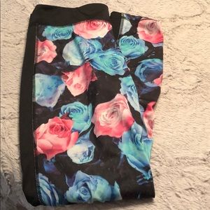 Live love dream floral full length leggings Large